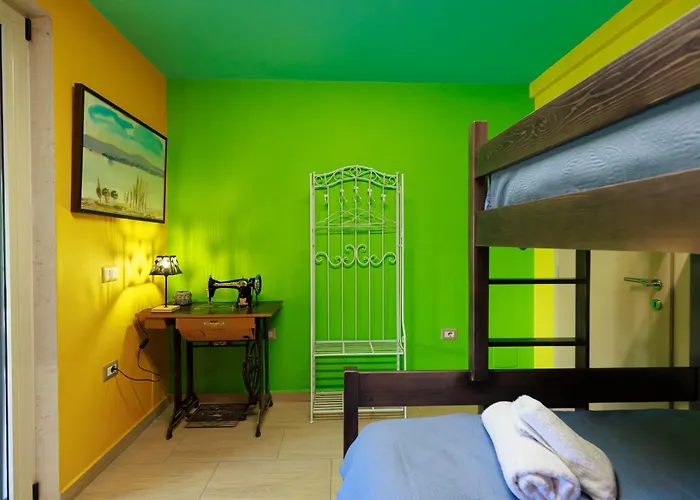 Jasemin-lule Apartment Tirana