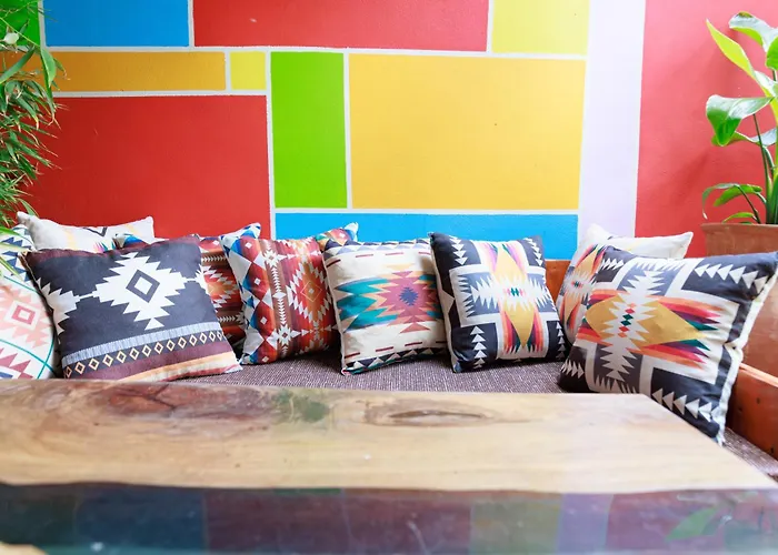 Jasemin-lule ティラナ